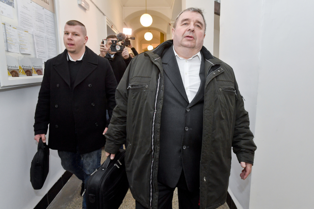 Bývalý tajemník SPD Jaroslav Staník (vpravo). Bývalý tajemník SPD Jaroslav Staník (vpravo).