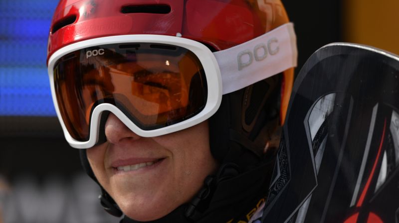 Ester Ledecká dojela v úvodním závodě Světového poháru druhá. Ester Ledecká dojela v úvodním závodě Světového poháru druhá.