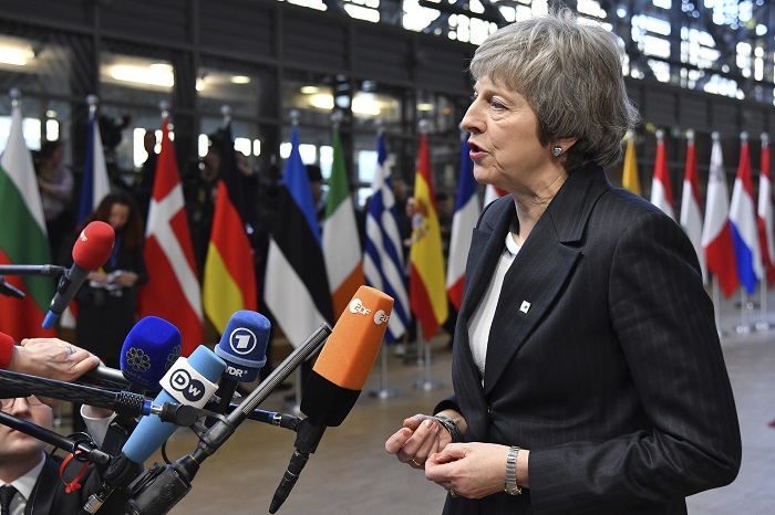 Theresa Mayová. Theresa Mayová.