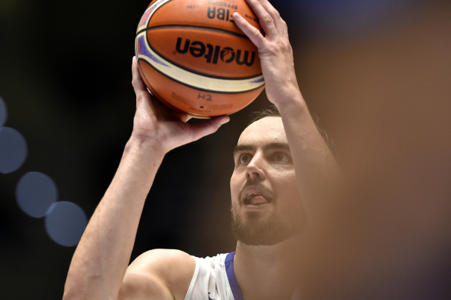 Basketbalista Tomáš Satoranský.