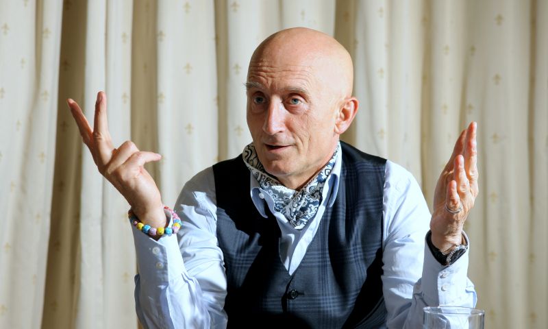 Senátor Ivo Valenta.