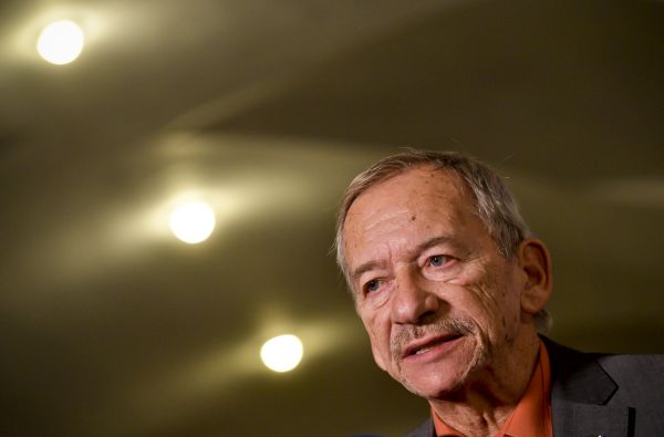 Předseda Senátu Jaroslav Kubera. Předseda Senátu Jaroslav Kubera.