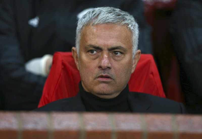 José Mourinho skončil na lavičce Manchesteru United. José Mourinho skončil na lavičce Manchesteru United.