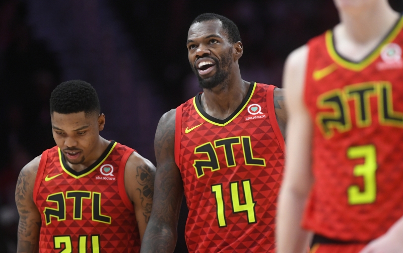 Bazemore musí zaplatit za svůj přestupek deset tisíc dolarů. Bazemore musí zaplatit za svůj přestupek deset tisíc dolarů.
