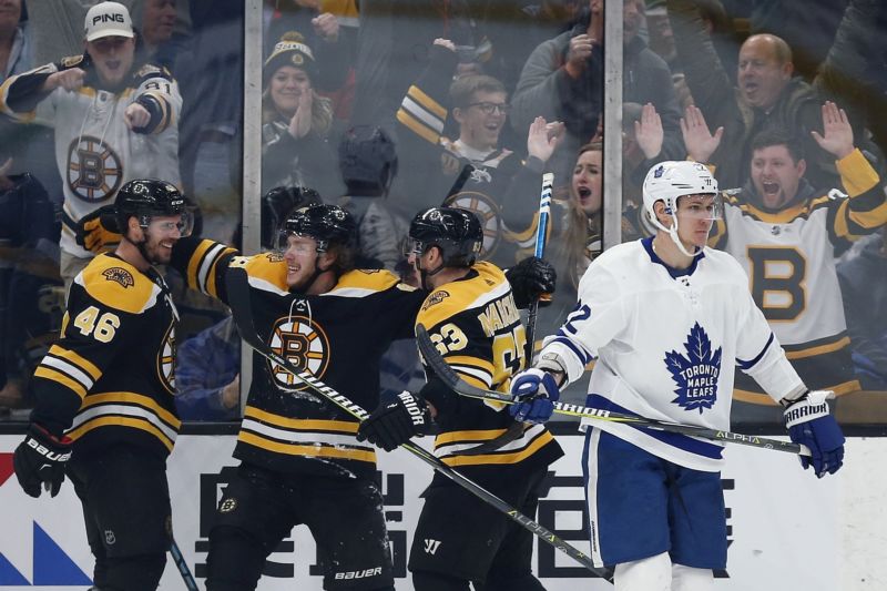 David Krejčí s Davidem Pastrňákem táhnou Boston.