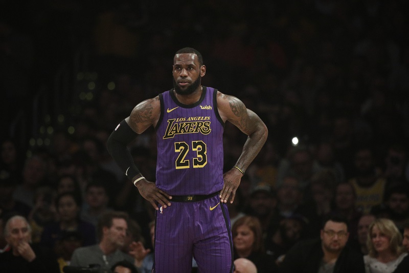 Basketbalista LeBron James dosáhl v této sezoně NBA na třetí triple double. Basketbalista LeBron James dosáhl v této sezoně NBA na třetí triple double.