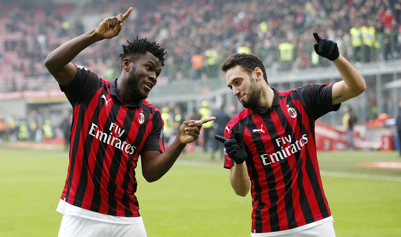 Italský fotbalový klub AC Milán se znovu odvolal k Arbitrážnímu soudu pro sport (CAS) kvůli trestu od Evropské fotbalové unie za porušení finanční fair play. Italský fotbalový klub AC Milán se znovu odvolal k Arbitrážnímu soudu pro sport (CAS) kvůli trestu od Evropské fotbalové unie za porušení finanční fair play.