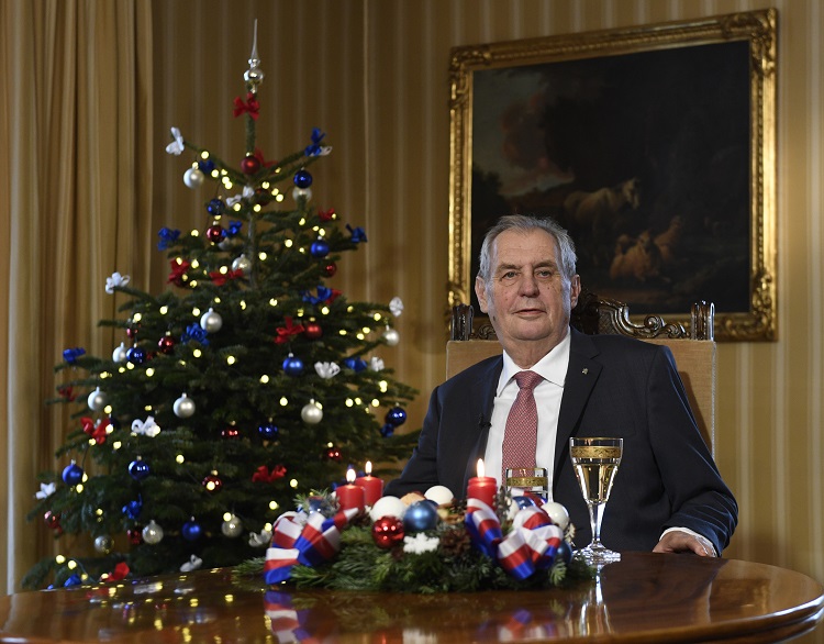 Prezident Miloš Zeman se 26. prosince 2018 v Lánech připravoval na natáčení vánočního projevu. 