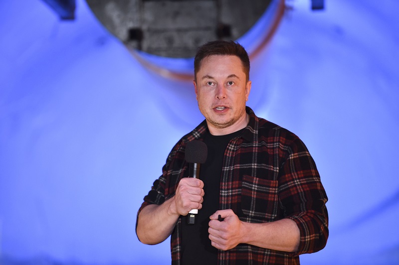 Musk žádá kalifornský soud o zrušení žaloby vůči jeho osobě.