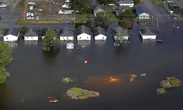 Řádění hurikánu Florence.