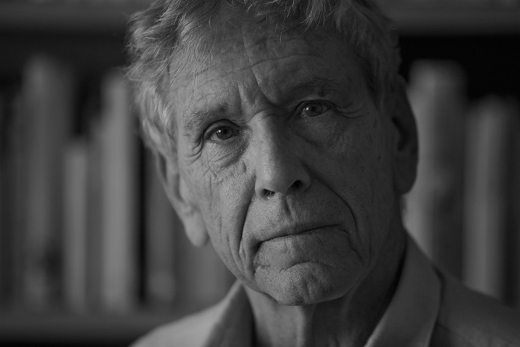 Izraelský spisovatel Amos Oz.