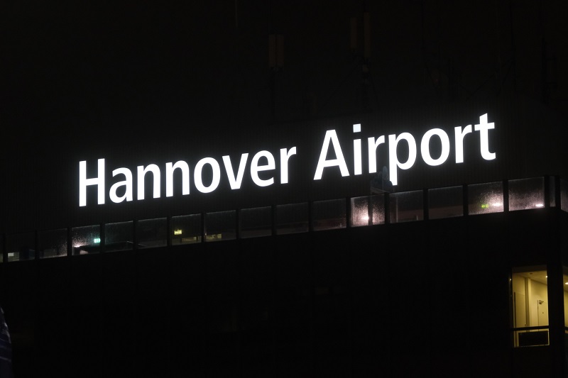 Hannoverské letiště zrušilo na třicet letů.