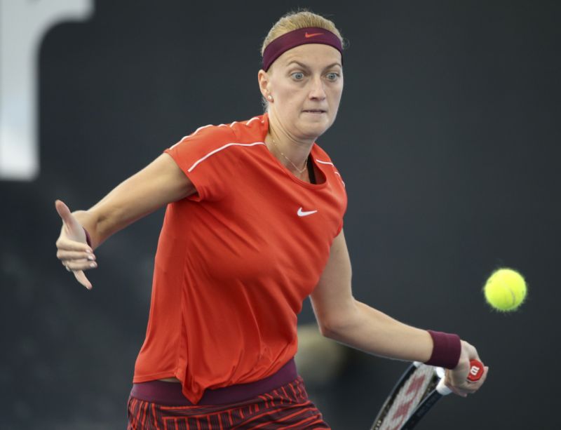 Petra Kvitová nezvládla koncovky obou setů a v Brisbane končí. Petra Kvitová nezvládla koncovky obou setů a v Brisbane končí.