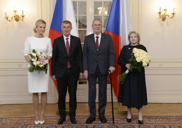 Babiš a Zeman se sešli u tradičního novoročního oběda.