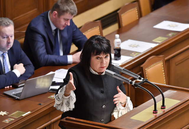 Alena Schillerová, šéfka resortu financí.