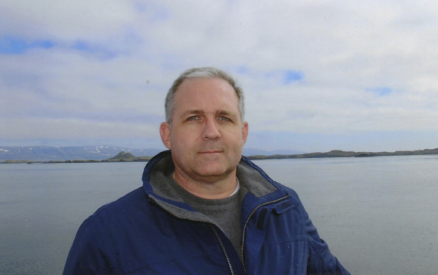 Zadržovaný Američan Paul Whelan.