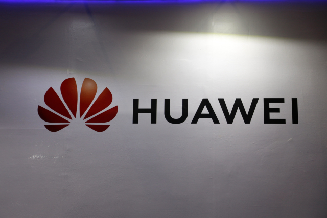 Huawei. Huawei.