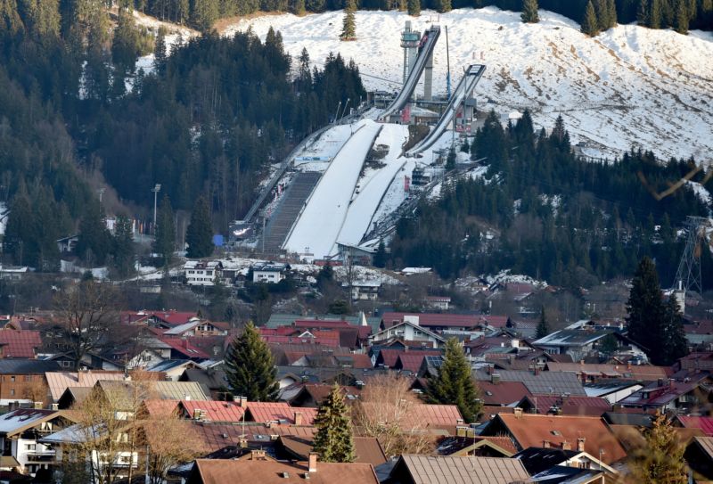 Skokanský můstek v Oberstdorfu. Skokanský můstek v Oberstdorfu.