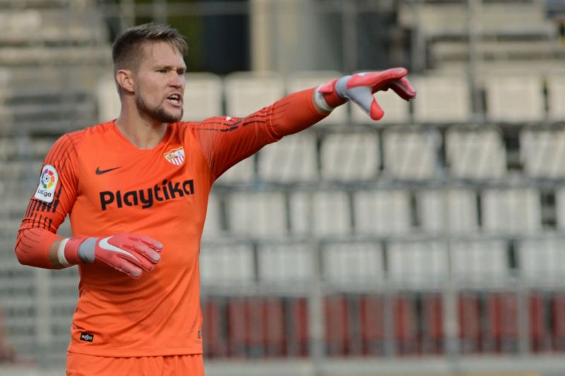 Tomáš Vaclík může výhrou navázat na svého předchůdce Petra Čecha.
