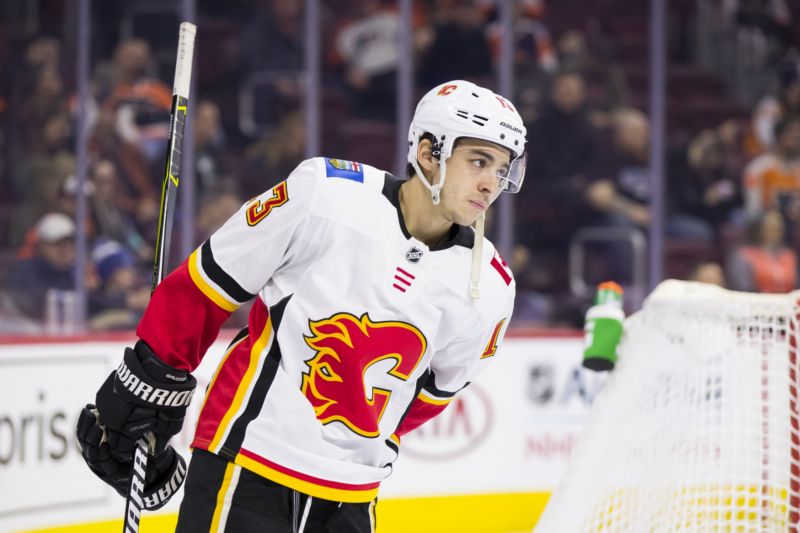 Útočník Calgary Johnny Gaudreau v zápase proti Philadelphii.