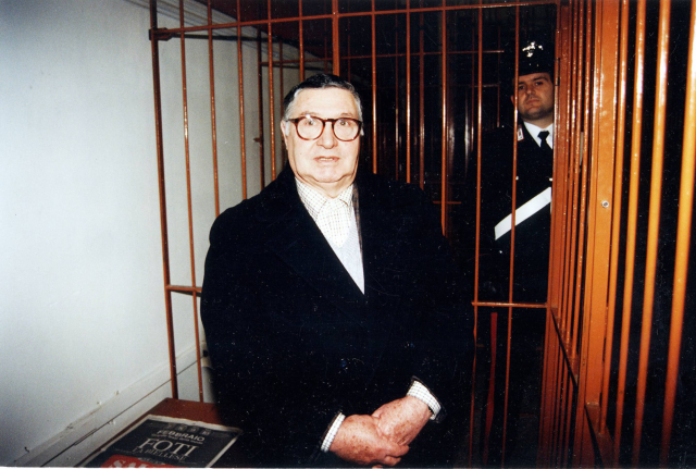 Salvatore "Toto" Riina byl hlavou sicilské mafie Cosa Nostra.