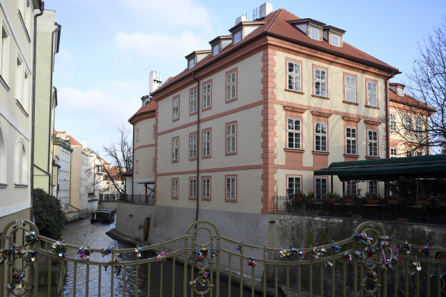 Pinkasův palác na Kampě.
