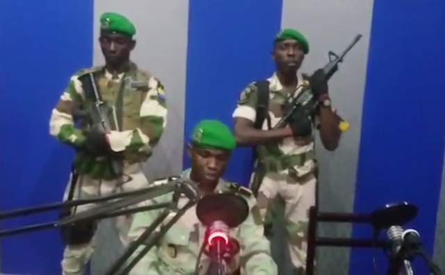 Vojákům, kteří se v Gabonu pokusili o převrat, hrozí doživotí.