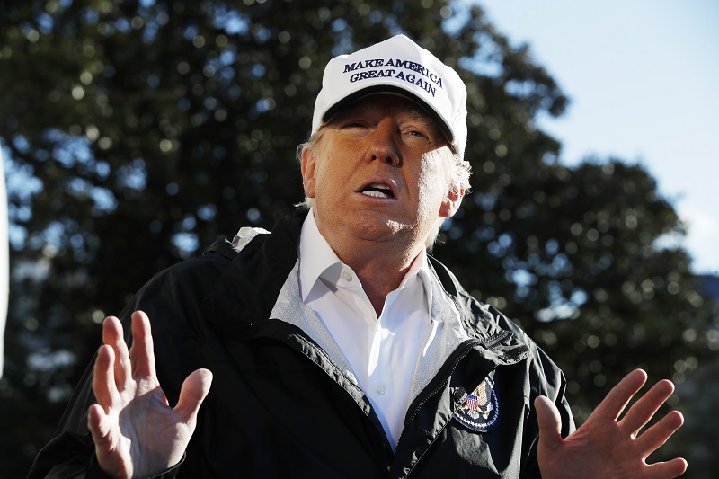 Donald Trump se vydal na inspekci pohraničí s Mexikem.