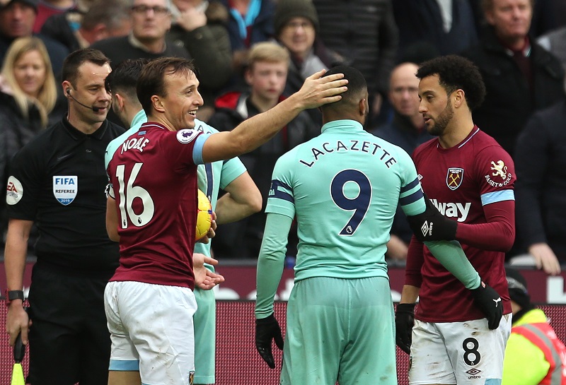 Arsenal venku opět ztratil, Čech proti West Hamu nezasáhl.