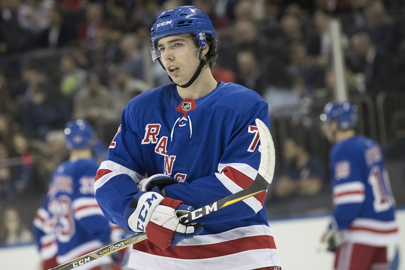 Devatenáctiletý Filip Chytil pomohl sedmým gólem v sezoně NHL hokejistům Rangers vyhrát derby s Islanders.