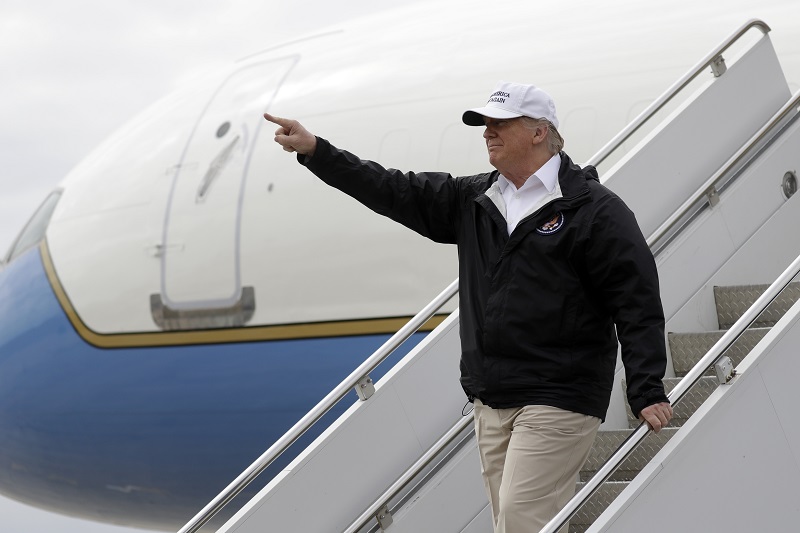 Donald Trump vyhrožuje Turecku v souvislosti s kurdskou otázkou hospodářským zničením.