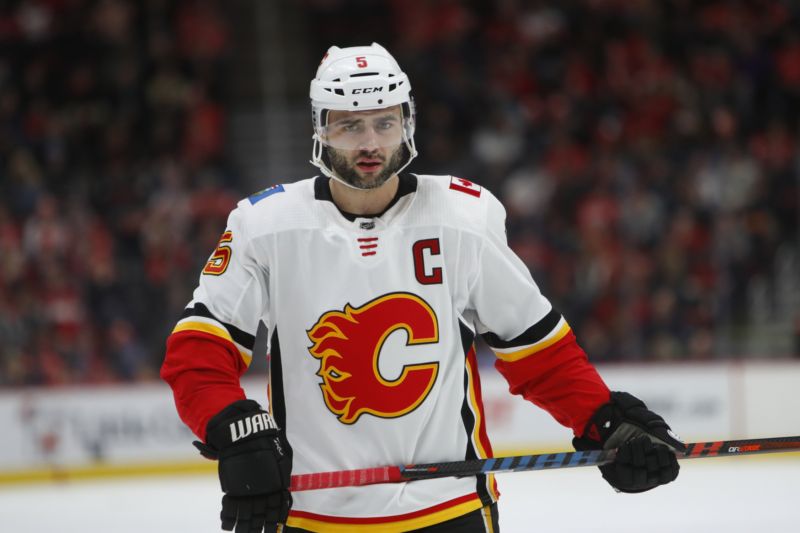 Kapitán hokejistů Calgary Mark Giordano.