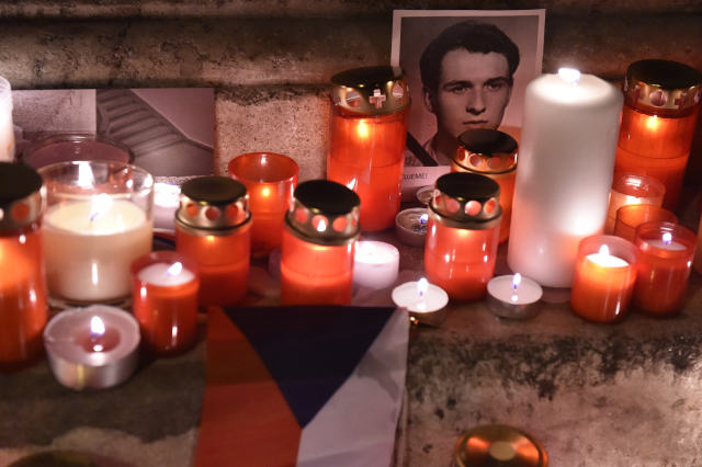 Na Jana Palacha se nyní vzpomíná po celém světě, bohužel jej italští neonacisté zneužili ve svůj prospěch.