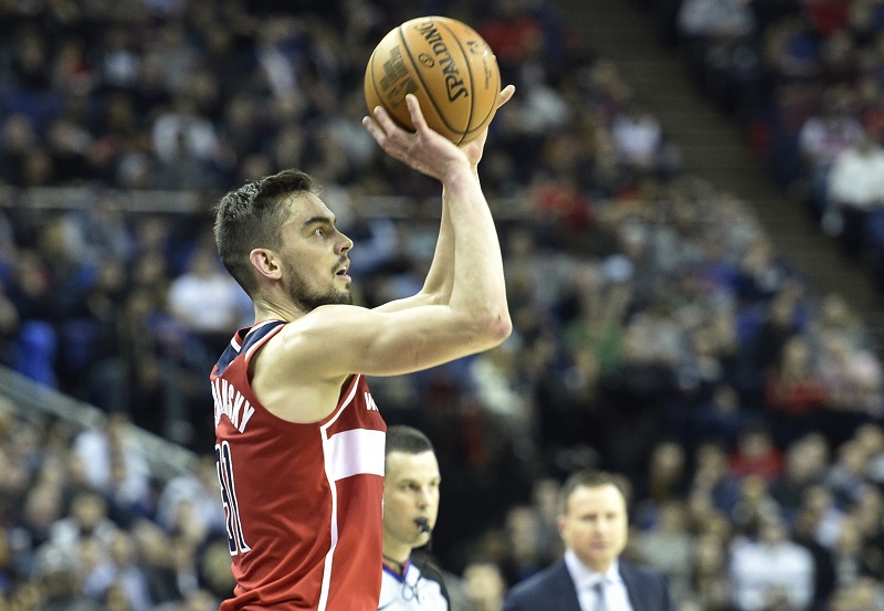 Tomáš Satoranský přispěl k těsné výhře nad New Yorkem Knicks.