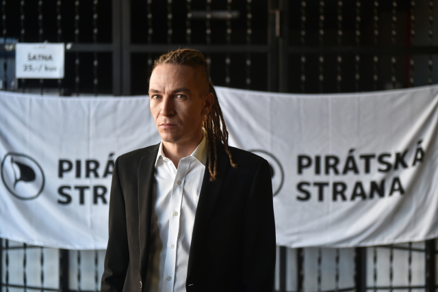 Předseda České pirátské strany Ivan Bartoš.