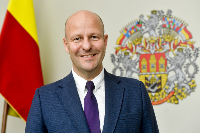 Náměstek pražského primátora pro životní prostředí Petr Hlubuček.