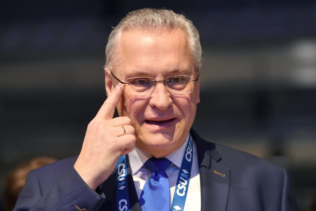 Ministr vnitra Joachim Herrmann.