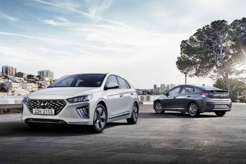 Hyundai odhaluje druhou generaci revolučních modelů IONIQ.