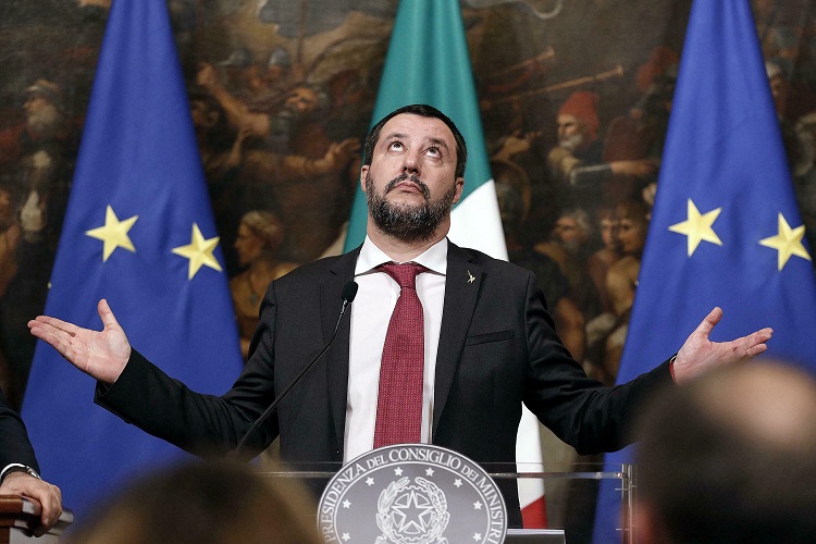 Ministr vnitra a vicepremiér Matteo Salvini. Ministr vnitra a vicepremiér Matteo Salvini.