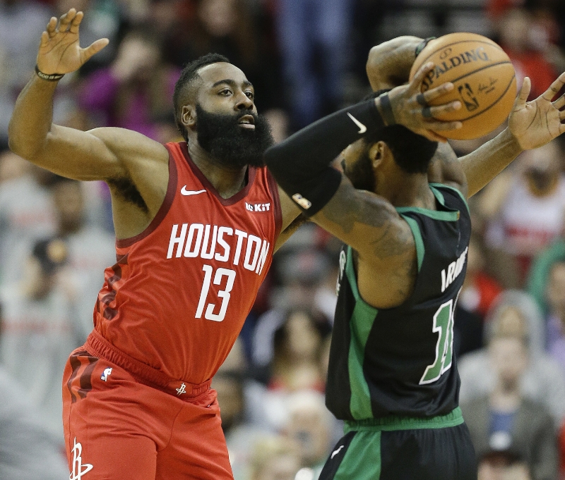 Harden si 61 body vylepšil rekord a Houston vyhrál v New Yorku.