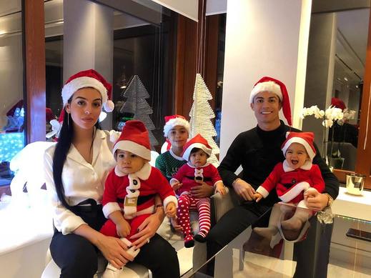 Cristiano Ronaldo s rodinou.