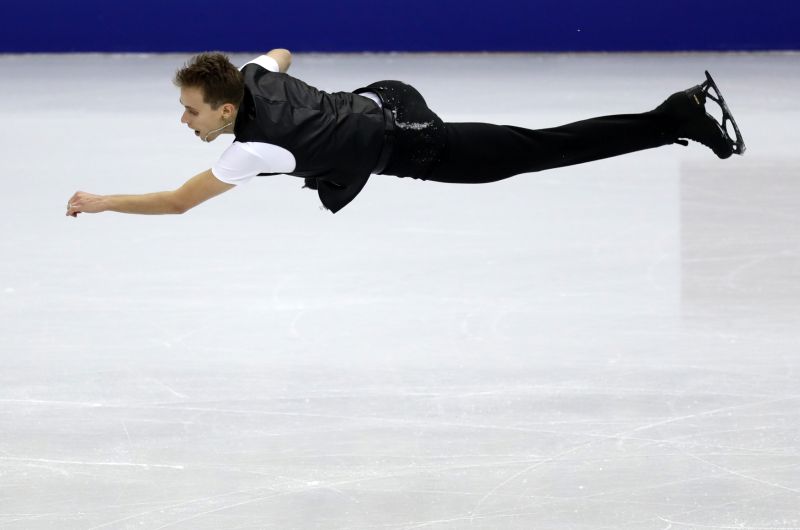Kraslobruslař Michal Březina.