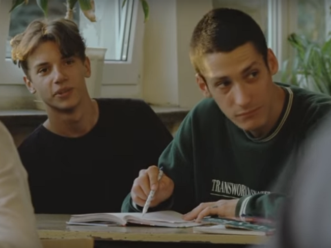 Snímek z filmu Třas.