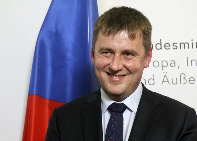 Ministr zahraničních věcí Tomáš Petříček. Ministr zahraničních věcí Tomáš Petříček.