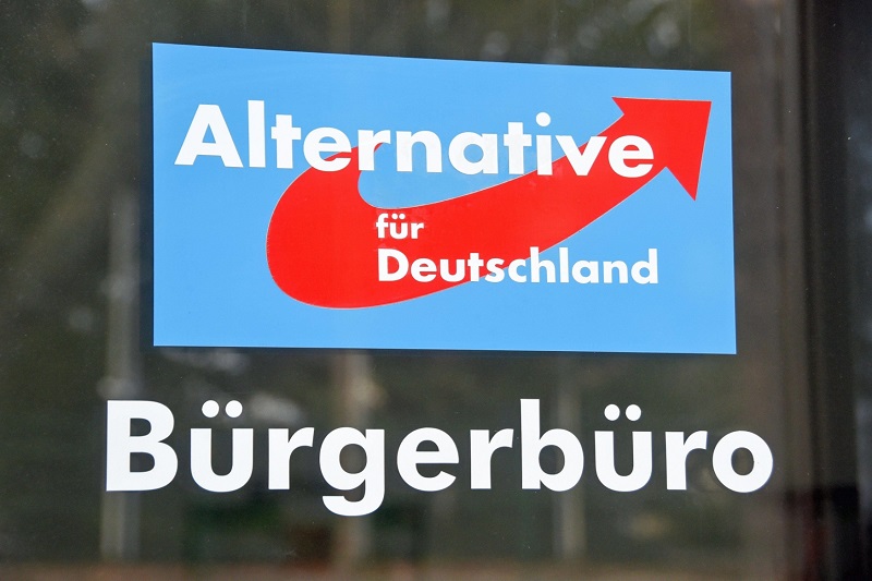 Člen AfD Markus Ochsenreiter by se mohl dostat do problémů.