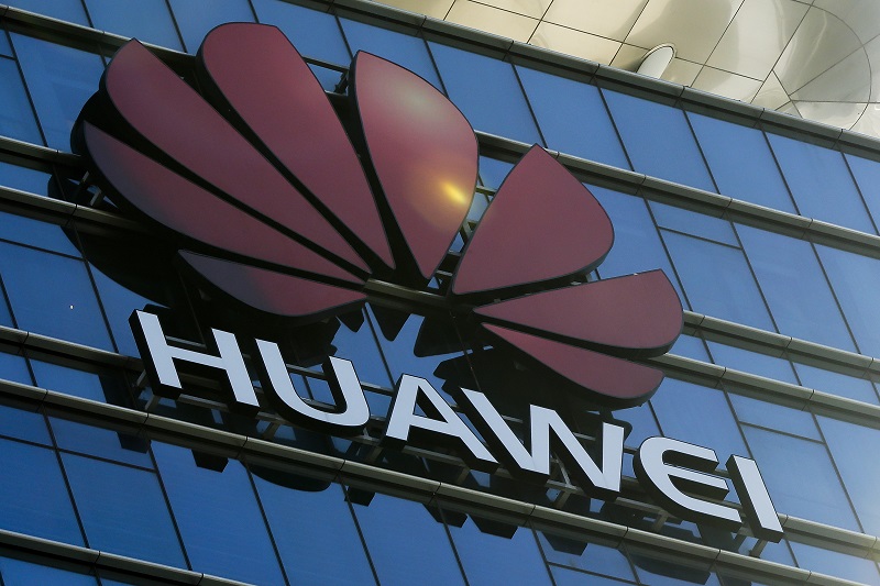 Finanční ředitelka Huawei měla lhát úřadům a krást informace o technologiích.