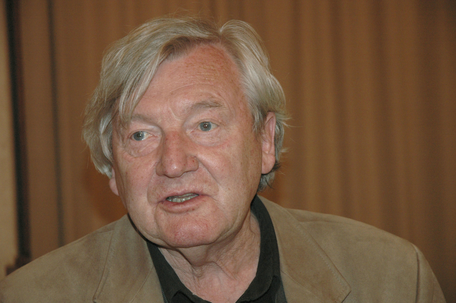 Alexandr Kliment, spisovatel, dramatik a publicista, předseda Výboru Společnosti pro Literární noviny.
