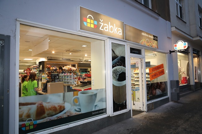 Obchodní síť Žabka otevřela prodejnu v ulici Starostrašnická.
