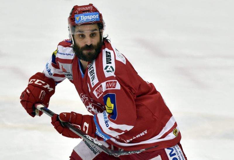 Petr Kanko hrál v minulosti i NHL. 
