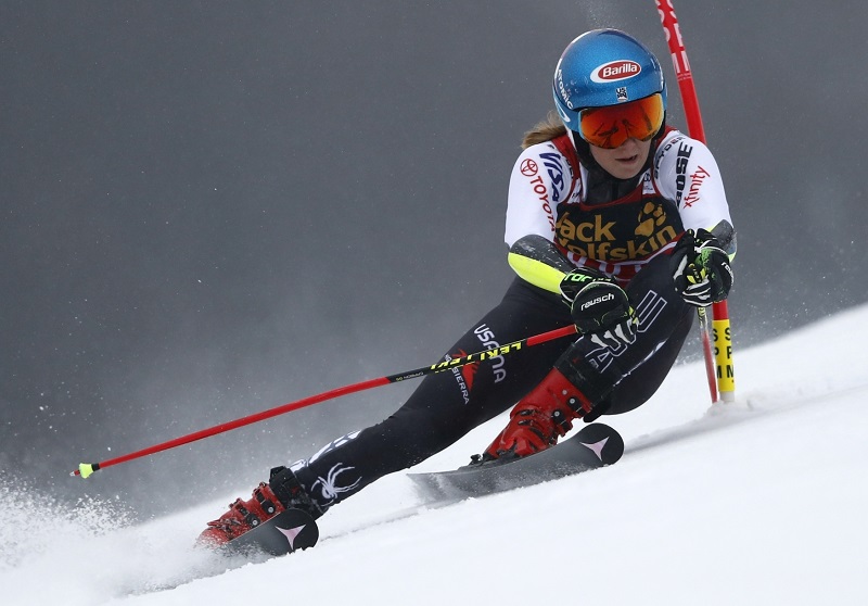 Americká favoritka Mikaela Shiffrinová po prvním kole suverénně vede slalom Světového poháru v Mariboru.